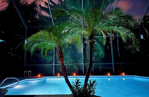 Ocean Woods House | 6 BD w Heated Screened-in Pool & Jacuzzi-No Bugs, Theater, Arcade, Walk to Beach