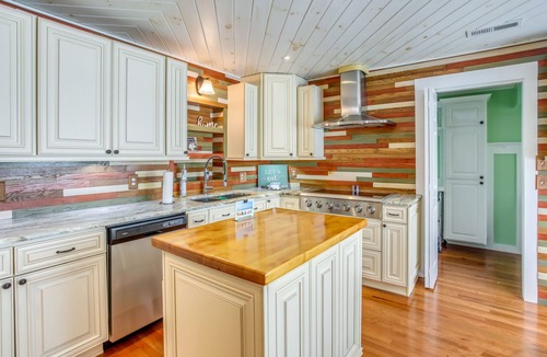 Myrtle Beach House | 6 Mi to Public Beach! Myrtle Beach Home w/Patio