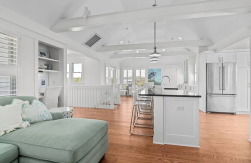 South Beach House | 6 Sandspur Happy Place - Beautiful 4 bedroom - South Beach