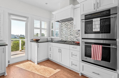 South Beach House | 6 Sandspur Happy Place - Beautiful 4 bedroom - South Beach