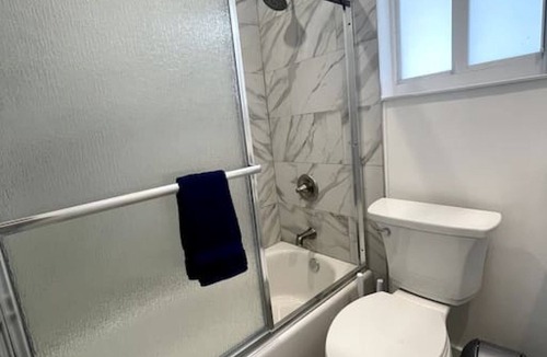 Little Ranches Apartment | 600 apt 11 · Tranquil Studio W/Parking 10 min to Beach/FLL