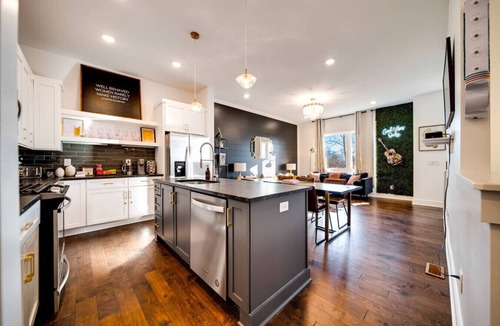 Nashville Villa | 615 Vibe Great for Groups 3 Miles to Broadway