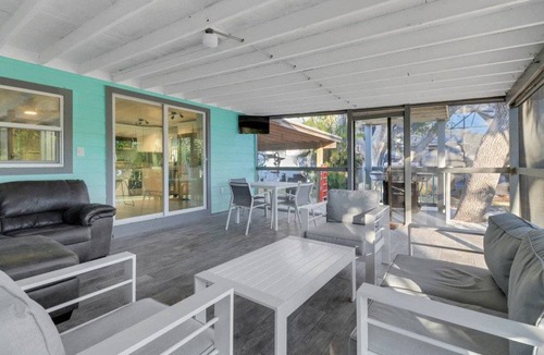 Mid Island House | 67 m² House ∙ 3 bedrooms ∙ 6 guests