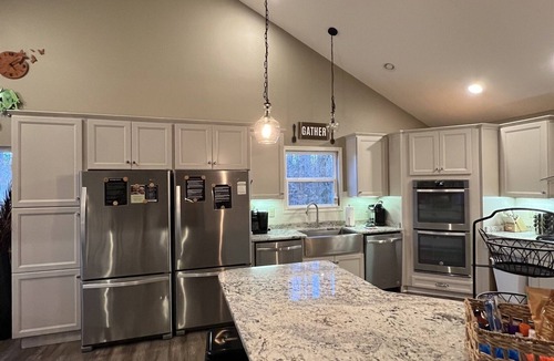 Lakeside Estates House | 6bed|6bath Lux|private dock|quiet cove