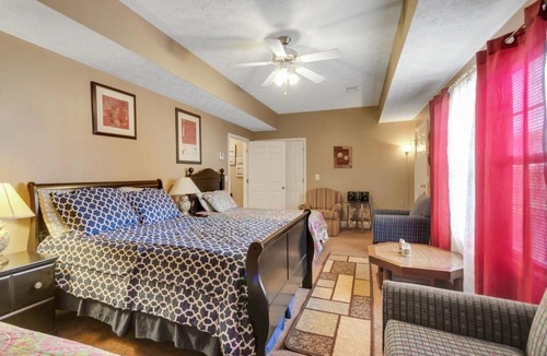 Locust Grove House | 6BR Home Spacious Yard + Grill Peaceful Suburb