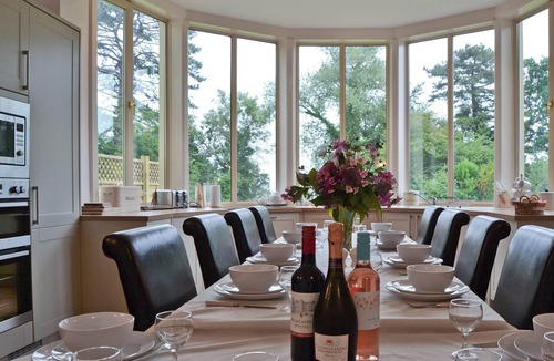 Ryde Cottage | 7 bedroom accommodation in Wootton Bridge, near Ryde