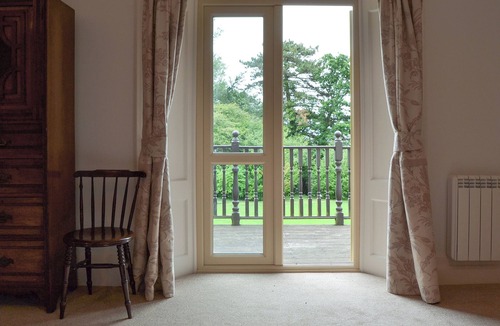 Ryde Cottage | 7 bedroom accommodation in Wootton Bridge, near Ryde