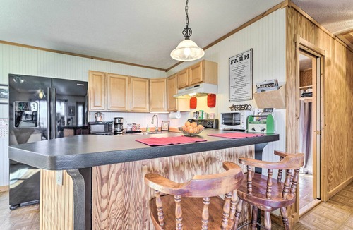 Morganton Cabin | 7 Mi to Downtown Morganton: Cabin w/Fire Pit!