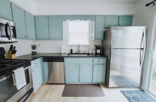 Charlottesville House | 7 Mins to UVA Grounds, Peaceful 3BR House