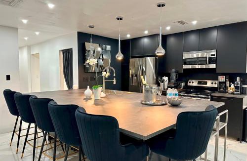 Saddlebrook Villa | 7 Room TampaGolfVillas by AmericanVacationliving