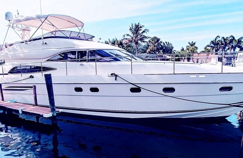 St. Petersburg Boat Rental | 70FT Ultra Luxury Yacht