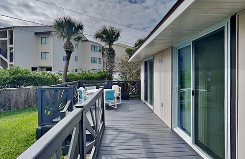 Surfcrest Village Condo | 74 m² Condo ∙ 2 bedrooms ∙ 4 guests
