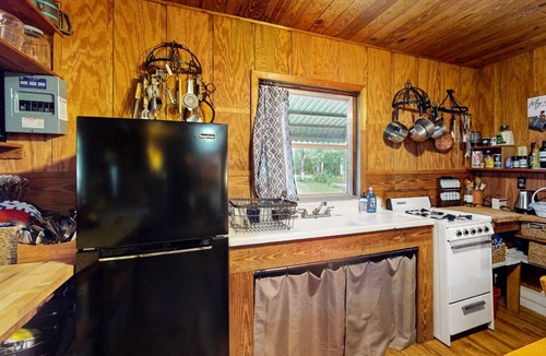 Bronson Cabin | 76 m² Cabin ∙ 2 bedrooms ∙ 7 guests