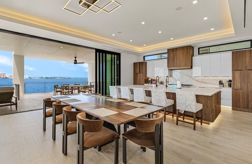 Fort Myers Beach House | 793 Shoreline Stunner: Luxury Pool, Views, EV Charger