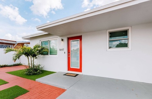 West Little Havana Apartment | 8 Guest,5 minutes to best attractions in Miami