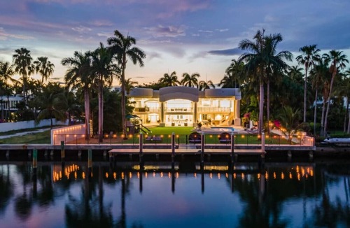 South Lake House | 8500sf Intracoastal Mansion/Cinema/Dock/Pool