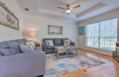 Dauphin Island Cottage | 89 m² Cabin ∙ 2 bedrooms ∙ 6 guests