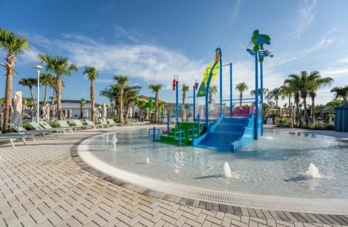 Four Corners House | 8BR Home w Pool at Windsor Cay Resort