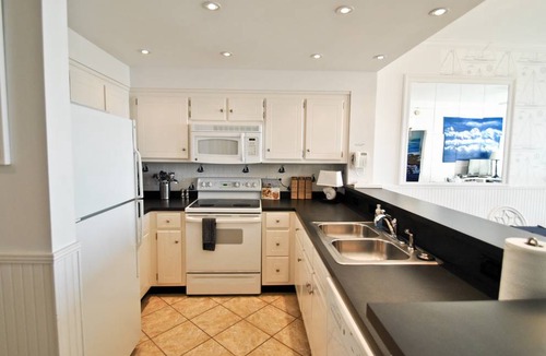 Dauphin Island Condo | 93 m² Condo ∙ 2 bedrooms ∙ 4 guests