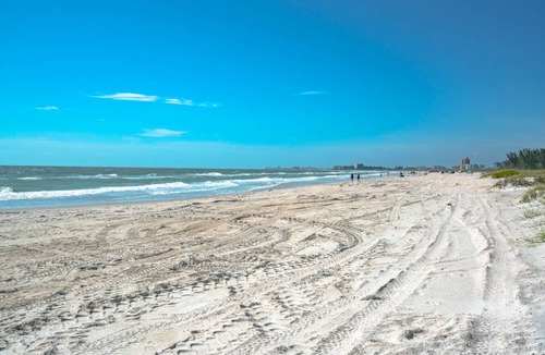 St. Pete Beach Apartment | 9302PARKSIDE15PNCO - Parkside 15
