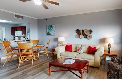 Waterside Village Condo | 95 m² Condo ∙ 2 bedrooms ∙ 4 guests
