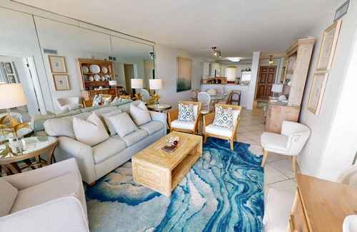 Holiday Isle Condo | 98 m² Condo ∙ 2 bedrooms ∙ 6 guests