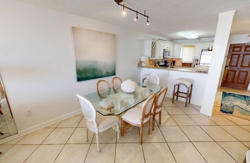 Holiday Isle Condo | 98 m² Condo ∙ 2 bedrooms ∙ 6 guests