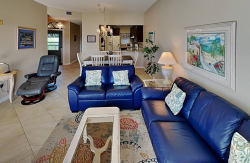 Butler Beach Condo | 98 m² Condo ∙ 2 bedrooms ∙ 4 guests