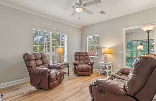 Crawfordville House | A beautiful house nestled in Saint Marks a block from the water . Quiet and cozy