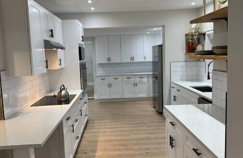 Mount Dora House | A beautiful lakeside retreat for the whole family, even your pets!n