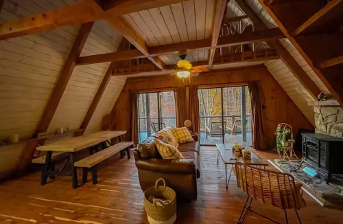 Suches House | A-Frame near Blue Ridge w Private HotTub