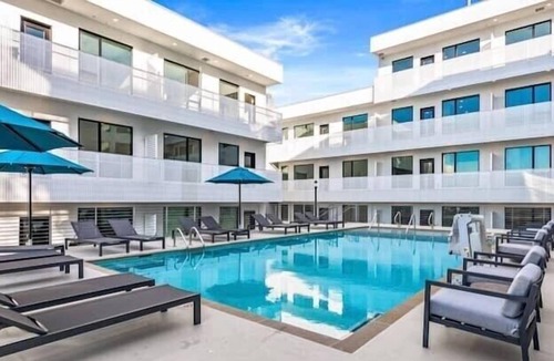 The Gulch Apartment | A modern one-bedroom condo in the Gulch of Nashville