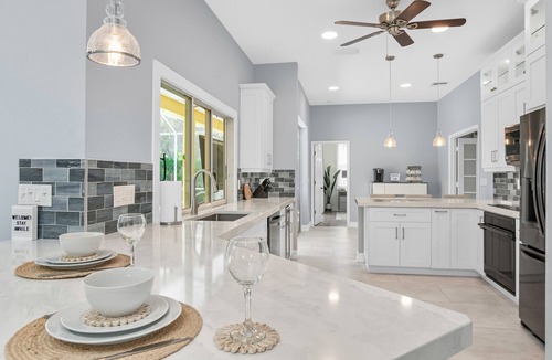 Naples House | A NAPLES STUNNER! HIGHLY Sought 3/2 Pool/Spa/Lake Home, Fully Stocked, New Furn.