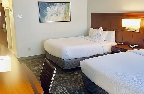 North Myrtle Beach Hotel | A Place You'll Surely Enjoy! 2 Relaxing Units, Indoor Pool, Pets Allowed!