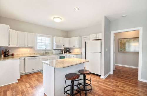 Tybee Island House | A SHORE THING! Steps from North Beach! Free Golf Cart On Site!