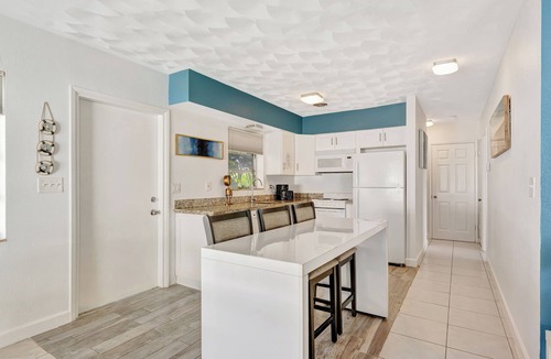 Dolphin Isles Apartment | A short walk to the beach
