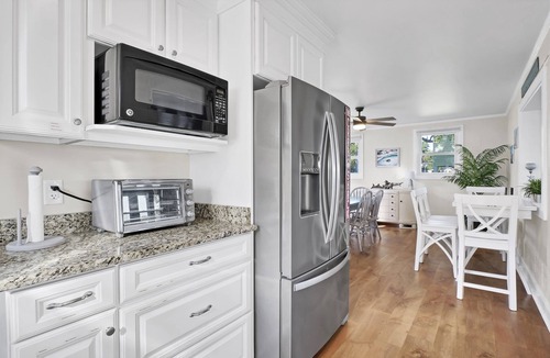 Holly Ridge Cottage | A Turtle's View-Waterfront-Dock-Fenced Yard-Dog Friendly