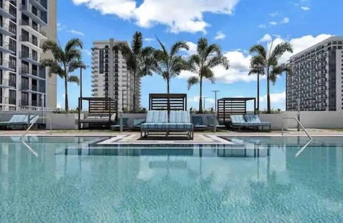 Doral Apartment | A1606A AWESOME Downtown Doral Apartment