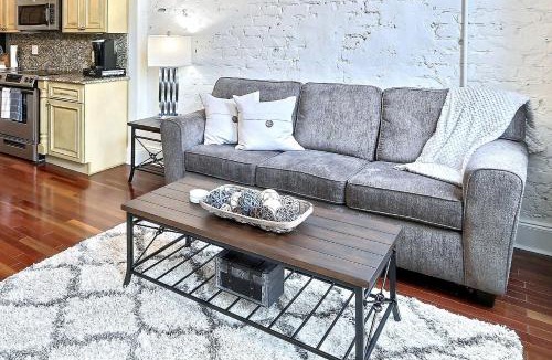 Historic District - North House | Above Broughton St 3015B