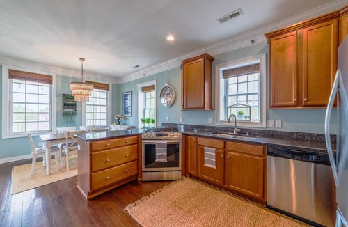 Cape Charles Condo | Above It All Condo with Rooftop Deck & Bay Views