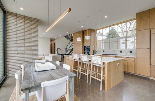 Mount Juliet House | Above Nashville Lakeside Modern I Old Hickory Lake | Modern | Services