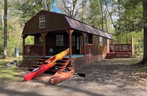 Fort White House | Adorable cozy cabin near North Florida Springs