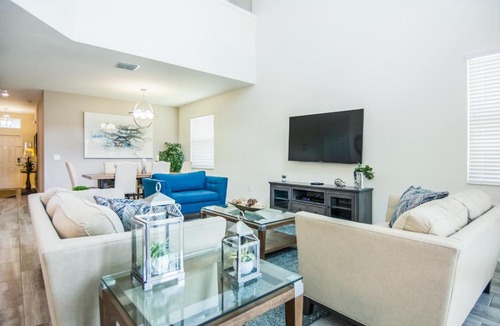 Davenport House | Adorable Vacation Single Home with Private Pool CG1592