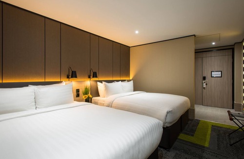 Heathrow Villages Hotel | Aerotel London Heathrow Airport Terminal 2-3