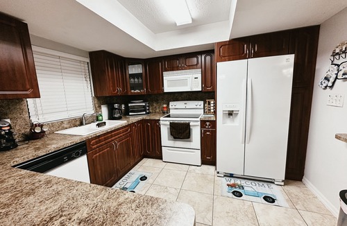 Orlando House | Affordable 3 Bedroom Home W/Private Pool. Minutes from Orlando's theme parks