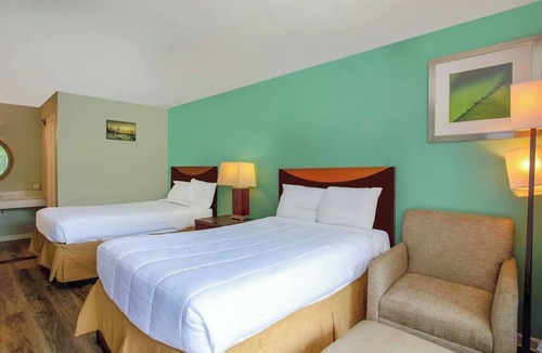 Kernersville Hotel | Affordable Room Close to Sedge Garden Park – 7 Miles