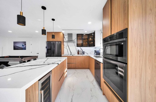 Golden Glades House | All New Modern Home in Miami Near Beaches