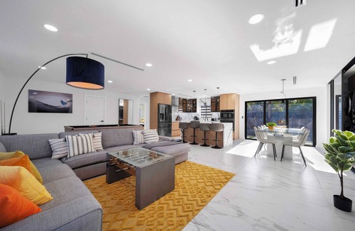 Golden Glades House | All New Modern Home in Miami Near Beaches