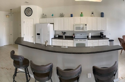 Majestic Palms Condo | All new, Updated 3rd Floor Condo overlooking pool