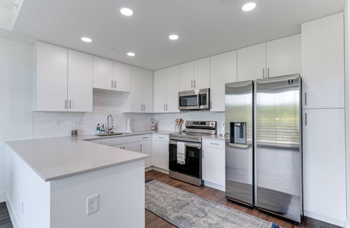 North Trail Condo | All-New, Waterfront Condo Near Downtown Sarasota